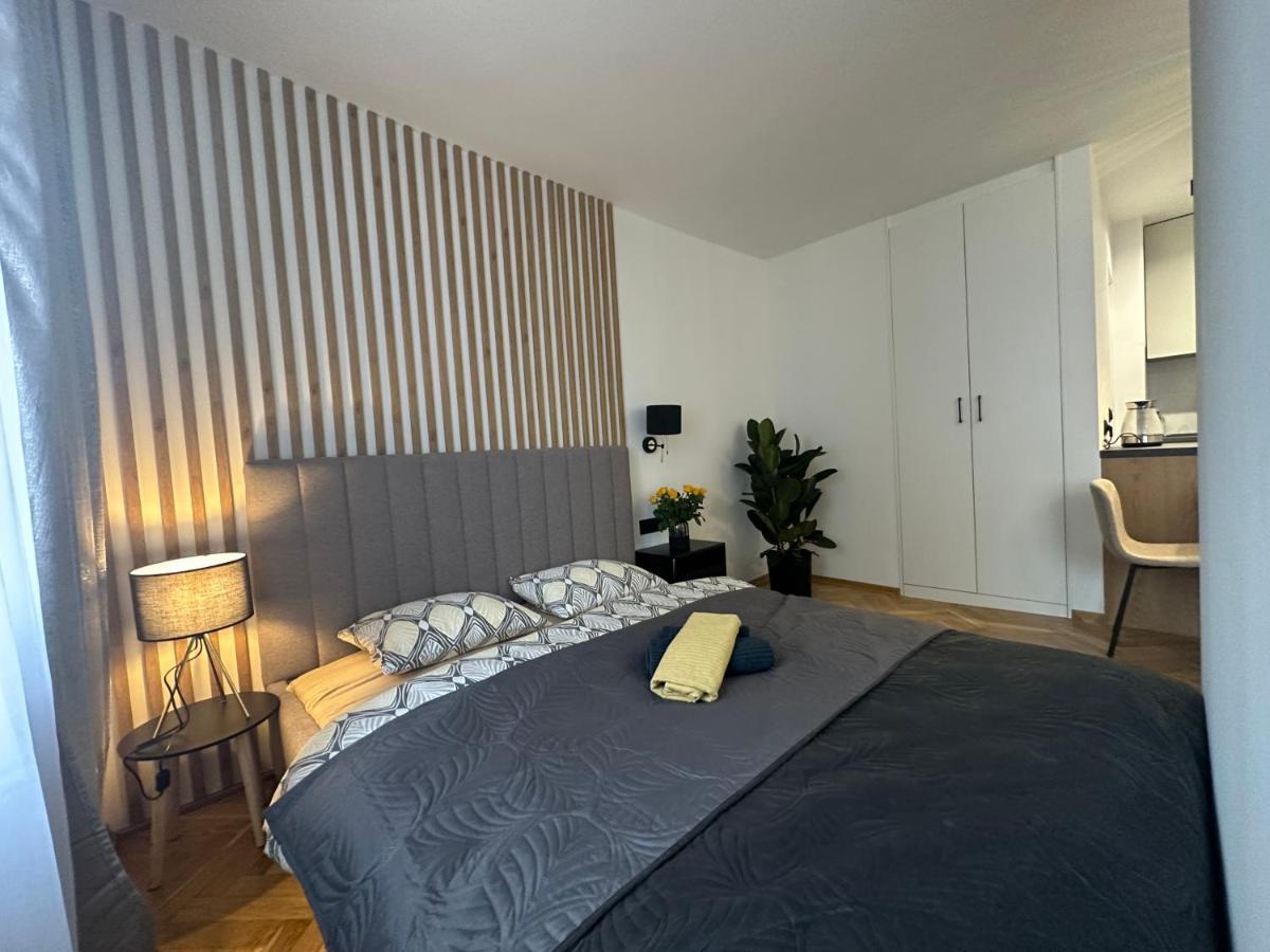 Mki Apartments - Zlota 69 Warsaw City Center Apartment エクステリア 写真