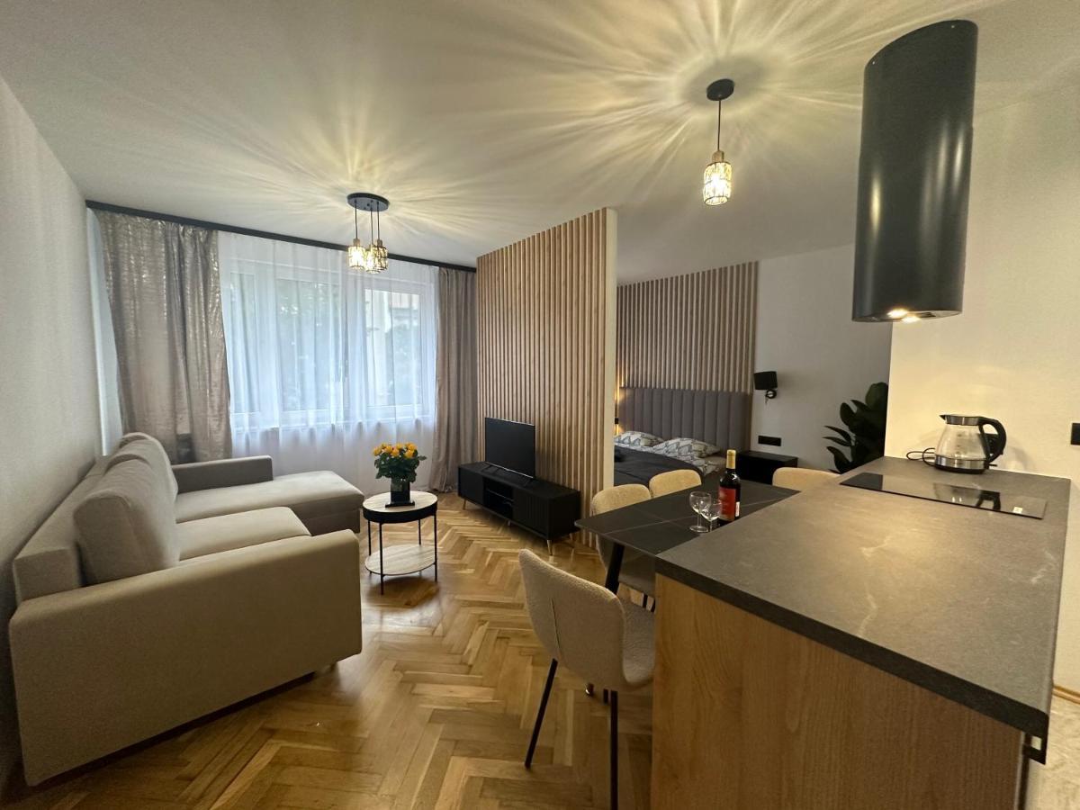 Mki Apartments - Zlota 69 Warsaw City Center Apartment エクステリア 写真
